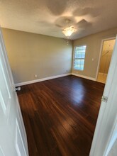 3249 Sandy Shore Ln in Kissimmee, FL - Building Photo - Building Photo