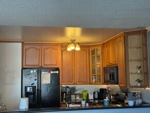 20930 Parthenia St, Unit 216 in Canoga Park, CA - Building Photo - Building Photo
