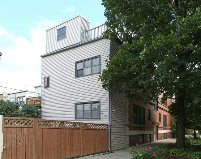 2500 N Mozart St in Chicago, IL - Building Photo - Building Photo