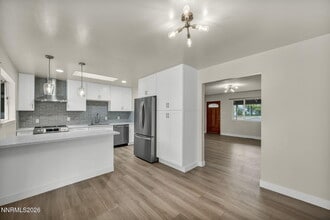 908 Wagner Dr in Carson City, NV - Building Photo - Building Photo