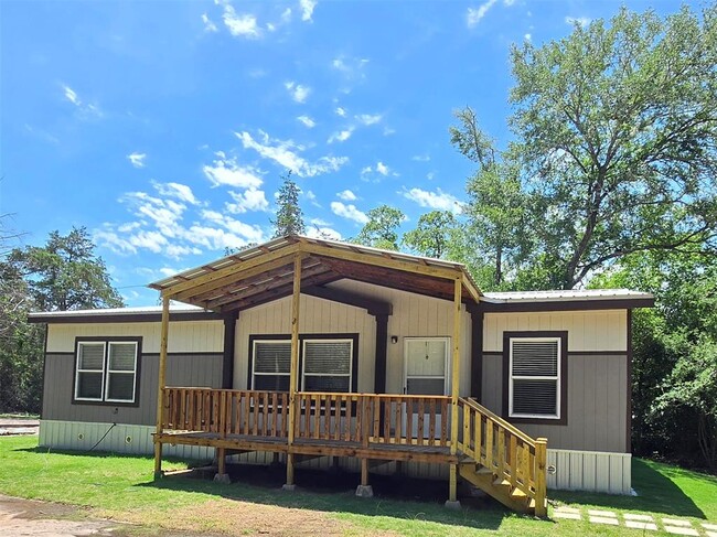 property at 1555 US-90