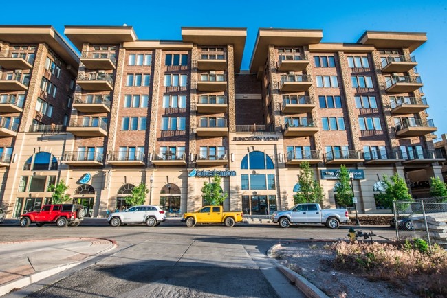 Junction View Apartments in Ogden, UT - Building Photo - Primary Photo