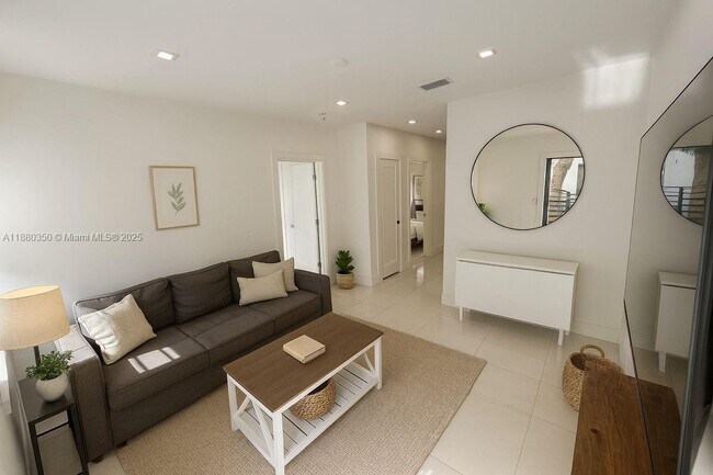 property at 733 Michigan Ave