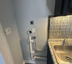 2310 Barnum Ave in Stratford, CT - Building Photo - Building Photo