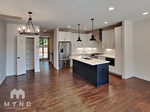 436 E 33rd St in Charlotte, NC - Building Photo - Building Photo