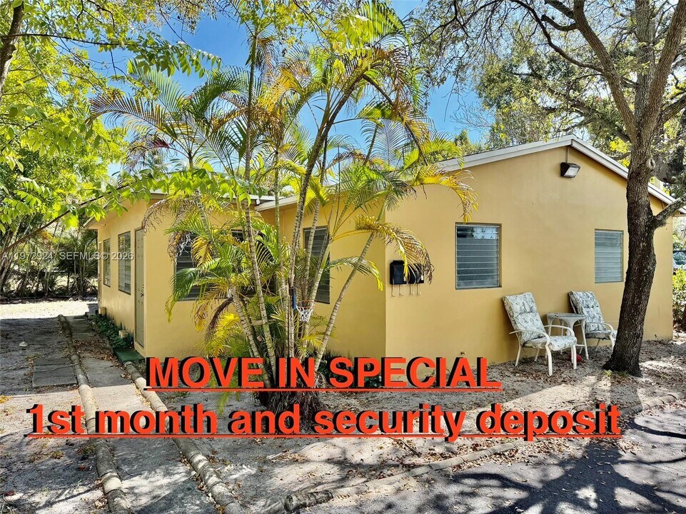 836 NW 12th Terrace in Fort Lauderdale, FL - Building Photo