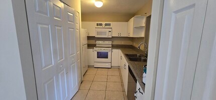 1321 The 12th Fairway in Wellington, FL - Building Photo - Building Photo