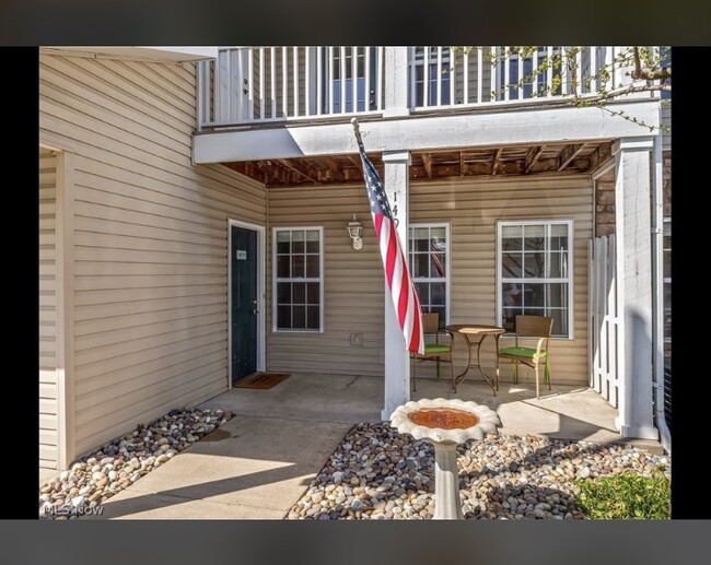 14929 Lenox Dr in Strongsville, OH - Foto de edificio - Building Photo