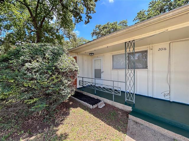 property at 2016 Bolivar St