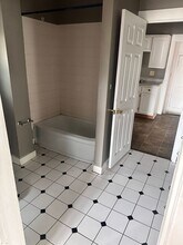 311 W Elm St in Carbondale, IL - Building Photo - Building Photo