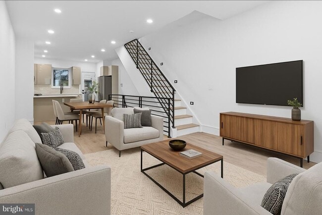 property at 2139 Sears St