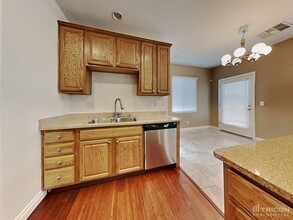 616 Ryan Peak Ln in Henderson, NV - Building Photo - Building Photo