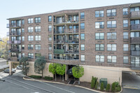 200 Division St in Cliffside Park, NJ - Foto de edificio - Building Photo