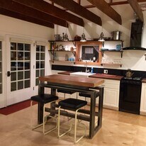 1532 Southeast Ogden Street, Unit Unit B in Portland, OR - Building Photo