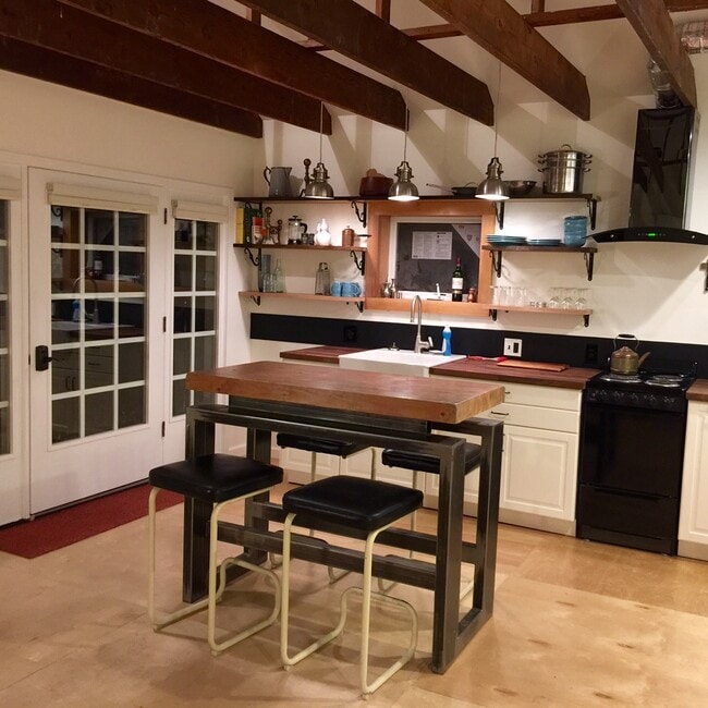 1532 Southeast Ogden Street, Unit B