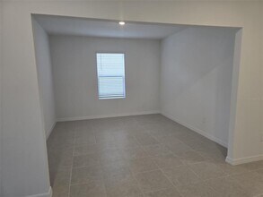 12030 Brae Wy in Dade City, FL - Building Photo - Building Photo