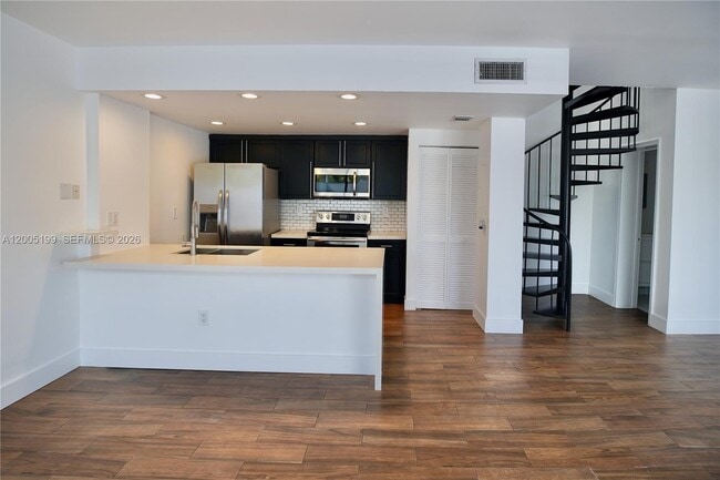 3186 Bird Ave in Miami, FL - Building Photo - Building Photo