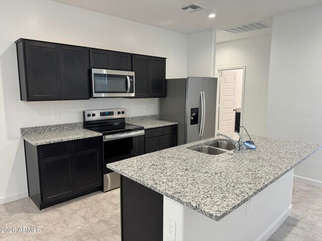 9007 S Palo Verde Dr in Apache Junction, AZ - Building Photo - Building Photo