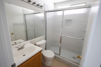 7873 Laurelton Pl in Las Vegas, NV - Building Photo - Building Photo