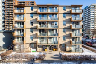 The Rundle in Calgary, AB - Building Photo - Building Photo