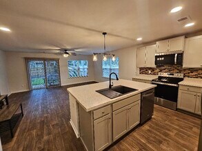 4599 Palm View Cir in North Charleston, SC - Building Photo - Building Photo