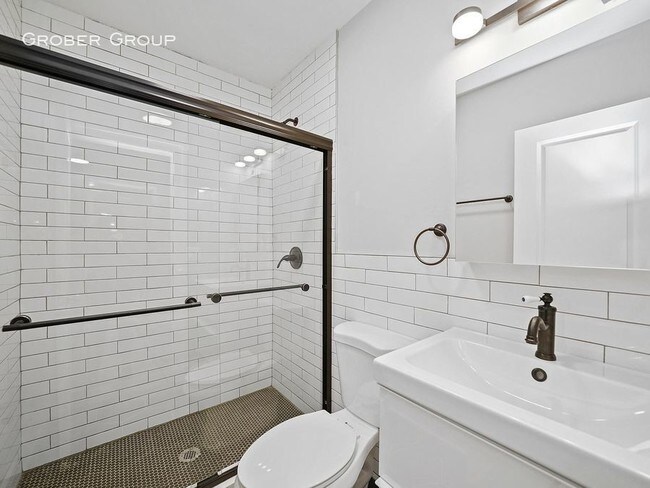 2018 W 21st Pl-Unit -2M in Chicago, IL - Building Photo - Building Photo
