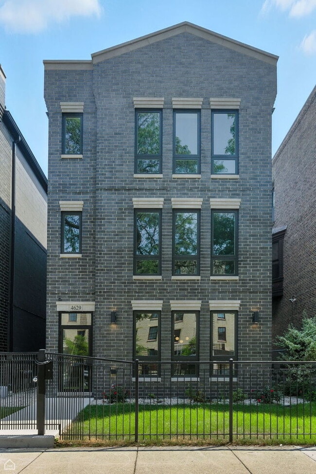 property at 4629 S Michigan Ave
