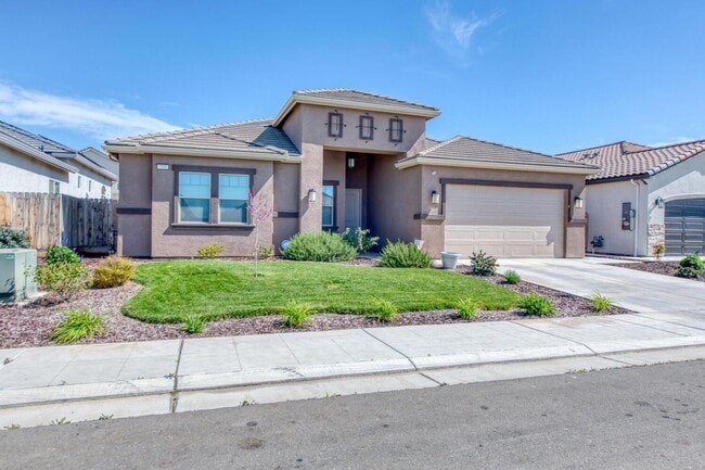 property at 715 Alpine Wy