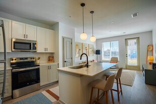 Oxlley in Edmond, OK - Building Photo