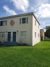 456 NW 85th Street Rd in Miami, FL - Building Photo - Building Photo