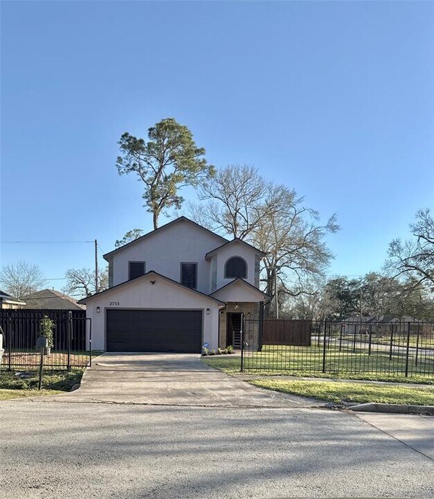 2713 Druid St in Houston, TX - Building Photo