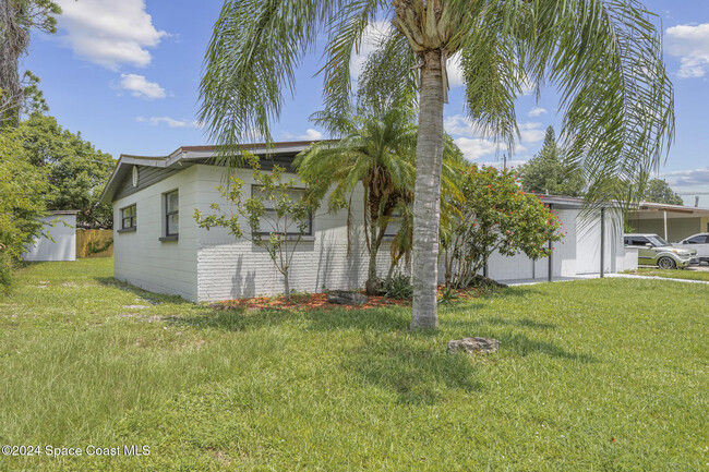 2008 Cooper Dr in Cocoa, FL - Building Photo - Building Photo