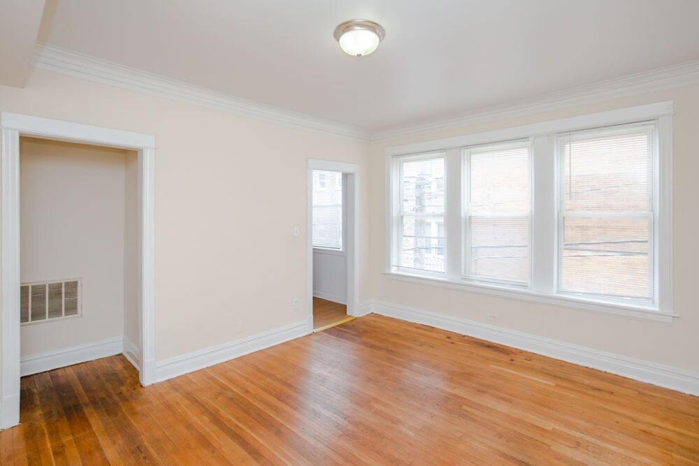 6248 S Western Ave-Unit -6248-2M in Chicago, IL - Building Photo