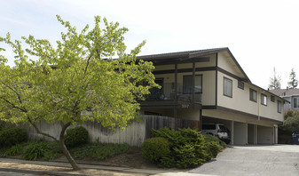 557 Tawny Dr Apartments