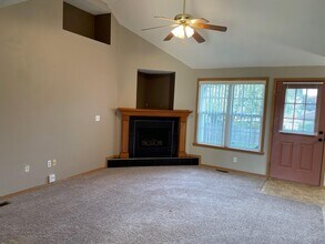 2947 W Westview St in Springfield, MO - Building Photo - Building Photo