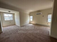 175 E Derry Rd photo'