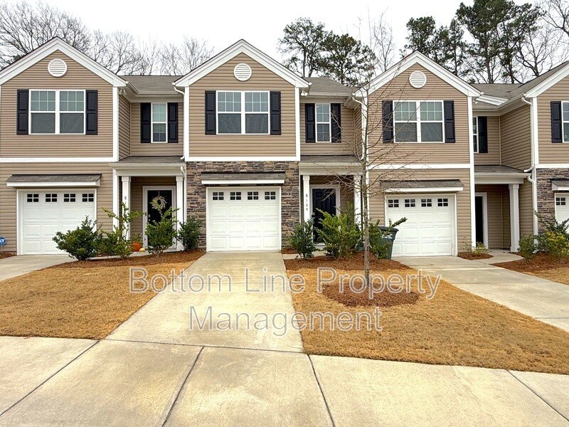 8109 Murray Br Dr in Charlotte, NC - Building Photo