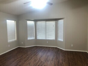 194 W Oriole Way in Chandler, AZ - Building Photo - Building Photo