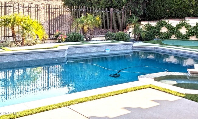 29650 Kimberly Dr in Agoura Hills, CA - Building Photo - Building Photo