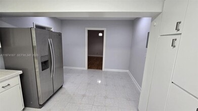 5911 SW 6th St in Miami, FL - Building Photo - Building Photo