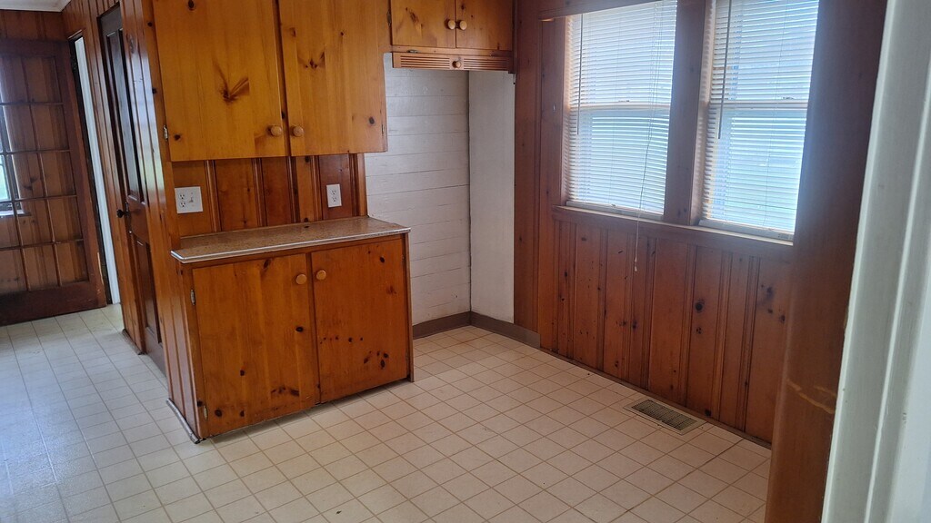 1010 S Main St Rentals in Medina, NY