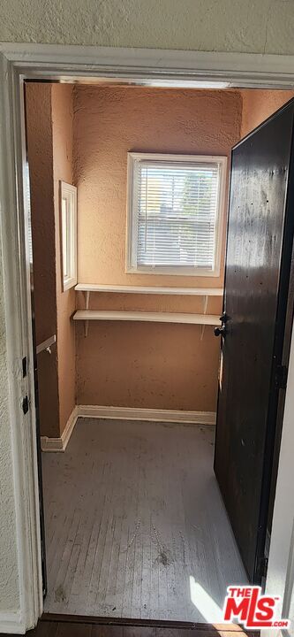 1129 Queen Anne Pl in Los Angeles, CA - Building Photo - Building Photo