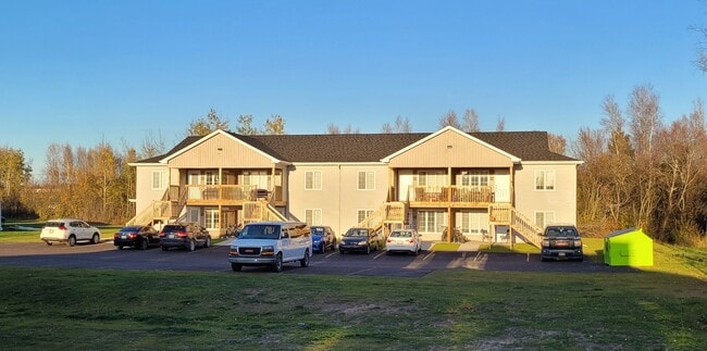 288 Riverside Prom in Shediac, NB - Building Photo - Building Photo