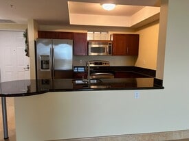 7266 SW 88th St in Miami, FL - Building Photo