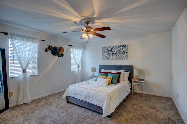 Woodway Garden Townhomes photo'