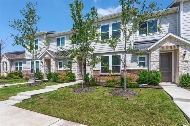 1328 Creekbank Dr in McKinney, TX - Foto de edificio - Building Photo