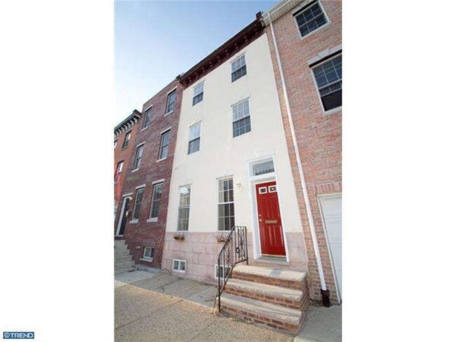 1839 Christian St in Philadelphia, PA - Foto de edificio - Building Photo
