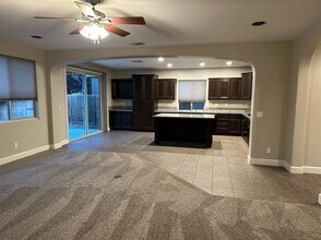 3126 W Perez Ave in Visalia, CA - Building Photo - Building Photo