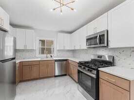 216 S 3rd St in Millville, NJ - Building Photo