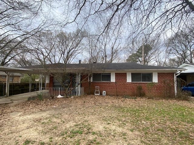 1105 Dora St in Memphis, TN - Foto de edificio